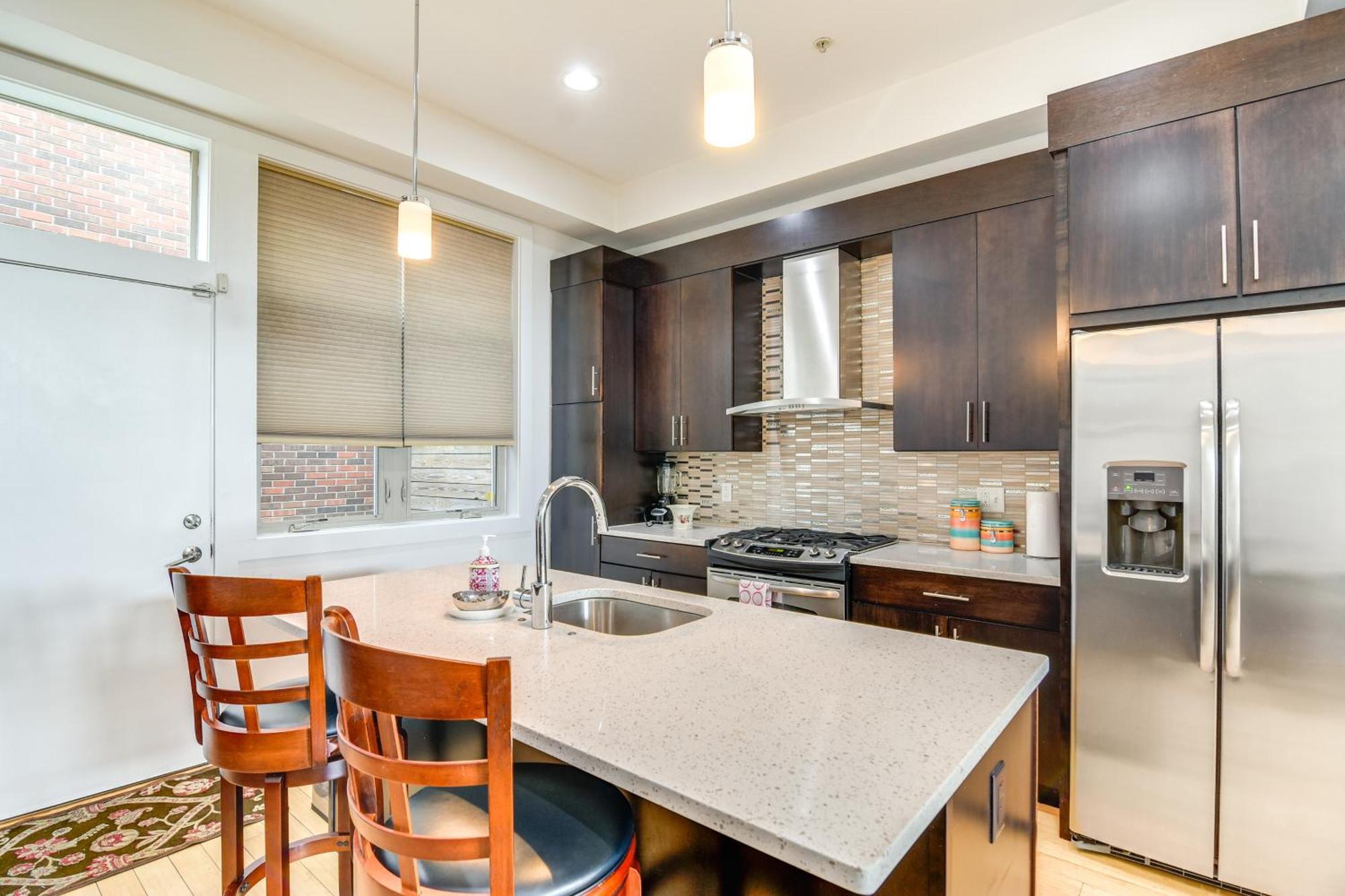 Holiday home 1 Mi To Old Town Townhome With Patio! Philadelphia